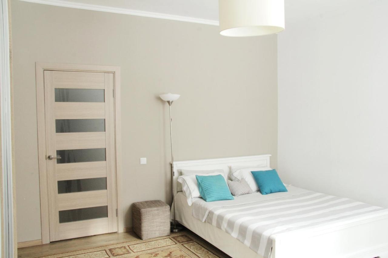 Flat In Cottage Close To The Centre Parking, Wifi, Bbq Liov Exterior foto