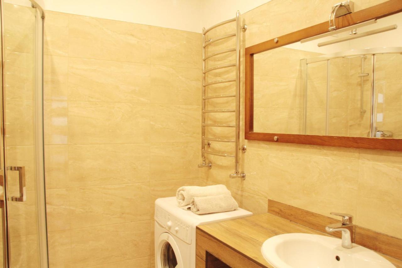 Flat In Cottage Close To The Centre Parking, Wifi, Bbq Liov Exterior foto
